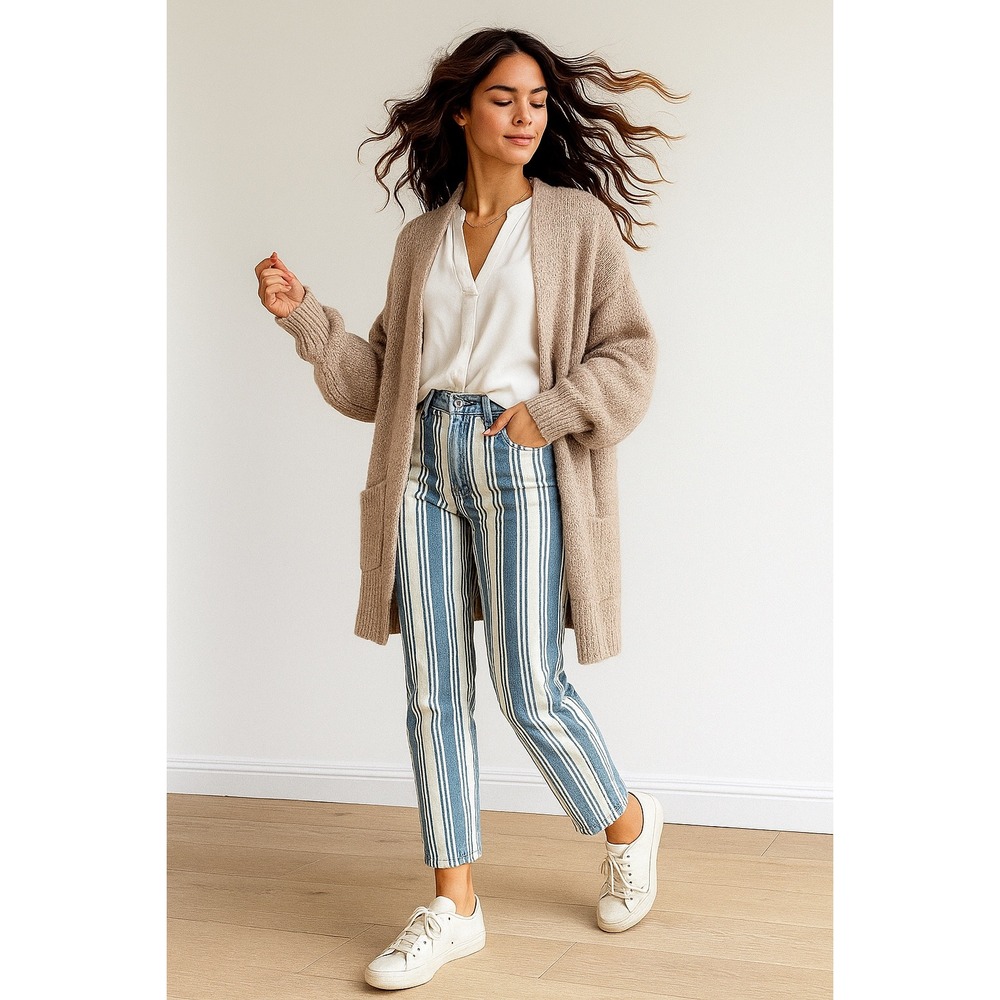 American Eagle Striped Mom Jeans Size 0 Blue White Cotton High Rise Retro Trendy